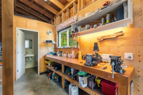 4718/4720 Shell Beach Rd, Ladysmith, BC 