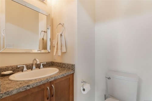 4718/4720 Shell Beach Rd, Ladysmith, BC 