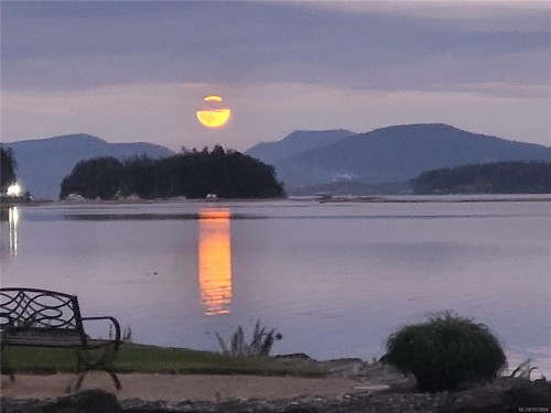 4718/4720 Shell Beach Rd, Ladysmith, BC 