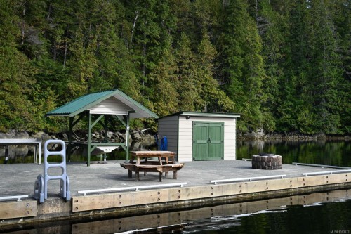 00 Tlupana Inlet, Gold River, BC 