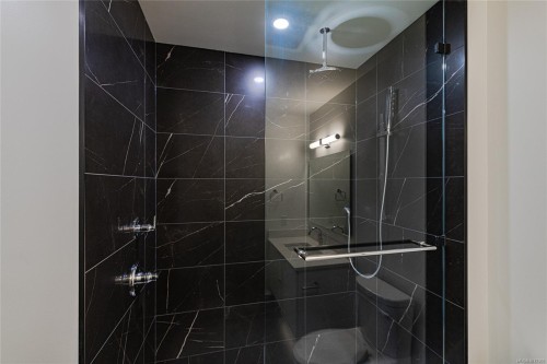 905-1628 Store St, Victoria, BC - Indoor