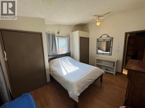 102 Chase Road, Christina Lake, BC - Indoor Photo Showing Bedroom