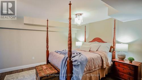 1143 Trillium Trail, Dysart Et Al (Dudley), ON - Indoor Photo Showing Bedroom