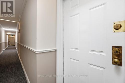 Condo #304 - 304 - 100 Bruyere Street, Ottawa, ON - Indoor Photo Showing Other Room