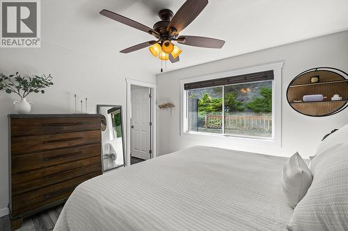 3334 Mcqueen Road, West Kelowna, BC - Indoor Photo Showing Bedroom