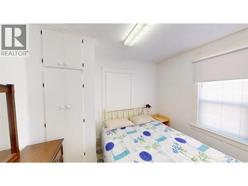 38 12Th Avenue S, Cranbrook, BC - Indoor Photo Showing Bedroom
