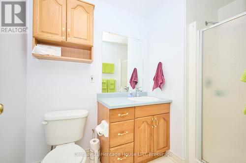 358 Antoinette Road, Fort Erie (Lakeshore), ON - Indoor Photo Showing Bathroom