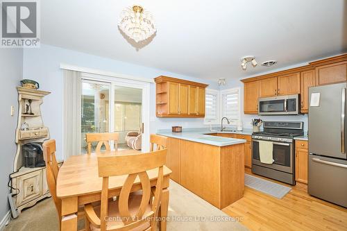 358 Antoinette Road, Fort Erie (Lakeshore), ON - Indoor Photo Showing Kitchen