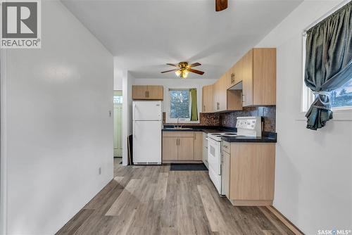3205 33Rd Street W, Saskatoon, SK - Indoor Photo Showing Kitchen