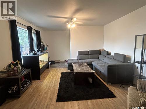 325 White Street, Bienfait, SK - Indoor Photo Showing Living Room