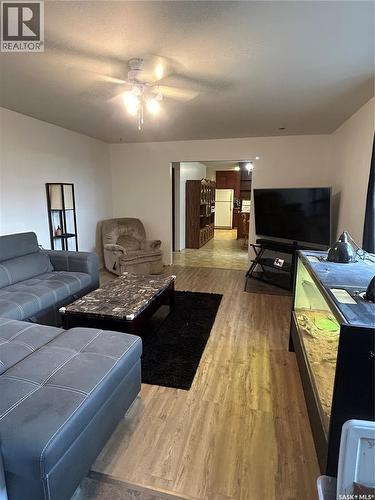 325 White Street, Bienfait, SK - Indoor Photo Showing Living Room