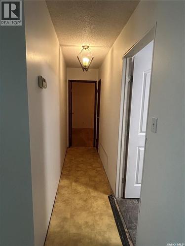 325 White Street, Bienfait, SK - Indoor Photo Showing Other Room