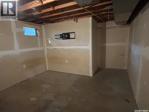 325 White Street, Bienfait, SK - Indoor Photo Showing Basement