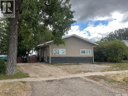325 White Street, Bienfait, SK - Outdoor
