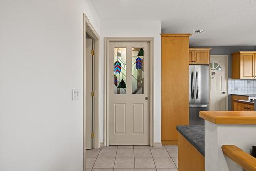1459 Scott Crescent, West Kelowna, BC - Indoor Photo Showing Kitchen