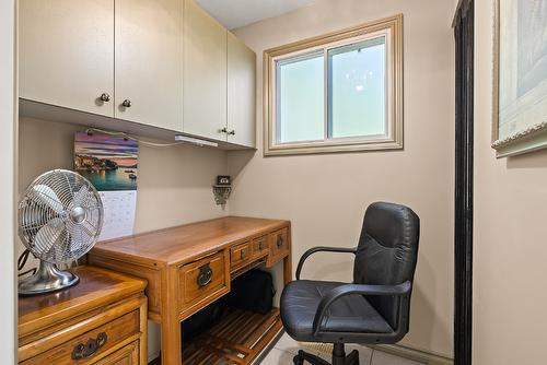 1459 Scott Crescent, West Kelowna, BC - Indoor Photo Showing Office
