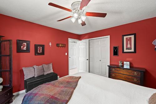 1459 Scott Crescent, West Kelowna, BC - Indoor Photo Showing Bedroom