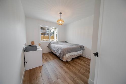 107 18Th Street, Cranbrook, BC - Indoor Photo Showing Bedroom