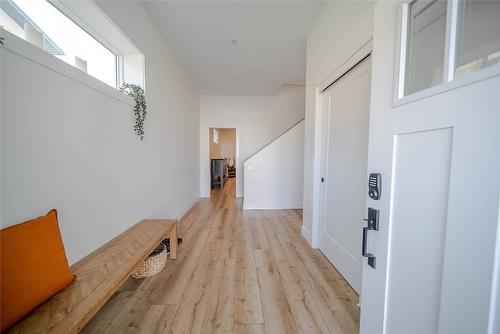 107 18Th Street, Cranbrook, BC - Indoor Photo Showing Other Room