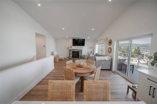 107 18Th Street, Cranbrook, BC - Indoor With Fireplace