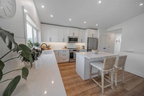 107 18Th Street, Cranbrook, BC - Indoor Photo Showing Kitchen With Stainless Steel Kitchen With Upgraded Kitchen