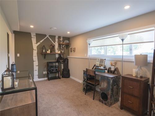 2205 Sparton Drive, Penticton, BC - Indoor
