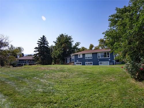 2205 Sparton Drive, Penticton, BC - Outdoor