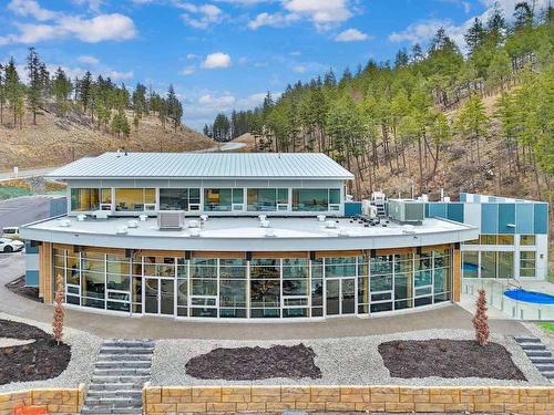 7-3220 Hilltown Drive, Kelowna, BC - Outdoor With In Ground Pool