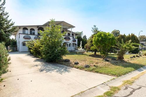 2295 Rhondda Court, Kelowna, BC - Outdoor