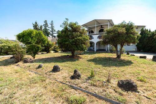 2295 Rhondda Court, Kelowna, BC - Outdoor