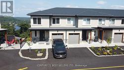 31 HORIZON LANE  Huntsville, ON P1H 1V5