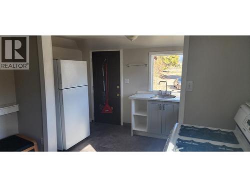 3450 Hardy Mountain Road, Grand Forks, BC - Indoor