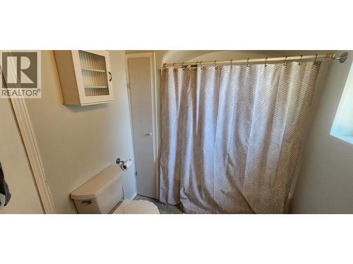 4960 Vernon Street, Grand Forks, BC - Indoor