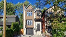 819 Fairview Avenue  Pickering, ON L1W 1M7