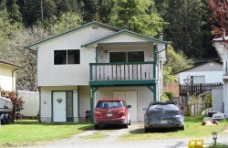 543 Maquinna Dr NORTH Tahsis, BC V0P 1X0