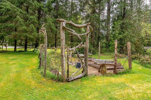 4010 Forbidden Plateau Rd, Courtenay, BC 