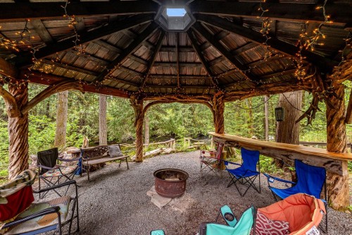 4010 Forbidden Plateau Rd, Courtenay, BC 