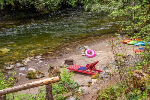 4010 Forbidden Plateau Rd, Courtenay, BC 