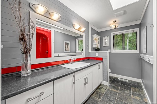 4010 Forbidden Plateau Rd, Courtenay, BC 