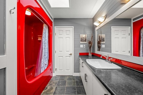 4010 Forbidden Plateau Rd, Courtenay, BC 