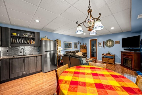 4010 Forbidden Plateau Rd, Courtenay, BC 