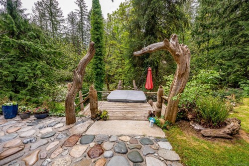 4010 Forbidden Plateau Rd, Courtenay, BC 