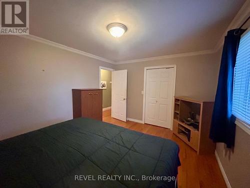 354 Seventeenth Avenue, Cochrane, ON - Indoor Photo Showing Bedroom