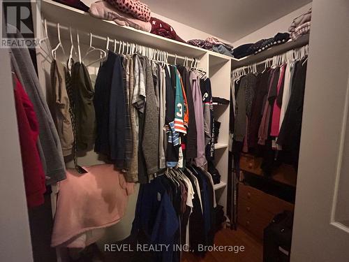 354 Seventeenth Avenue, Cochrane, ON - Indoor With Storage