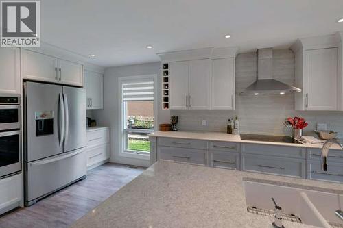 615 Glenmeadows Road Unit# 98, Kelowna, BC - Indoor Photo Showing Kitchen With Upgraded Kitchen