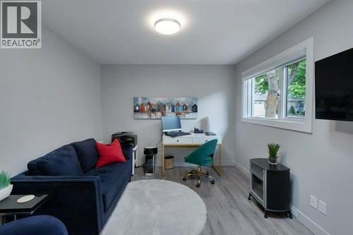 615 Glenmeadows Road Unit# 98, Kelowna, BC - Indoor Photo Showing Office