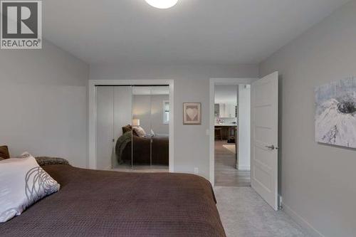 615 Glenmeadows Road Unit# 98, Kelowna, BC - Indoor Photo Showing Bedroom