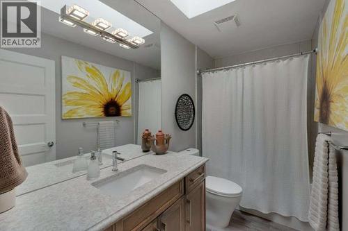 615 Glenmeadows Road Unit# 98, Kelowna, BC - Indoor Photo Showing Bathroom