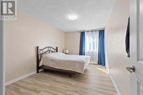 16 - 700 Osgoode Drive, London South (South Y), ON - Indoor Photo Showing Bedroom