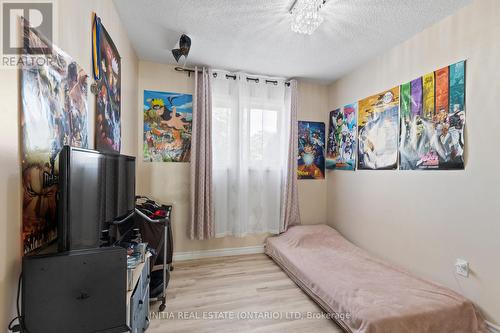 16 - 700 Osgoode Drive, London South (South Y), ON - Indoor